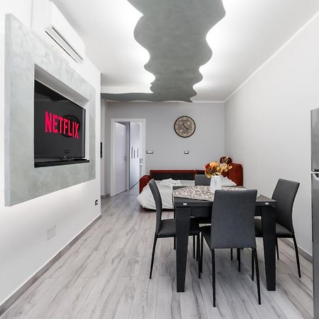 Moderno Bilocale A 5 Minuti Dal Centro Storico Apartman Torino Kültér fotó